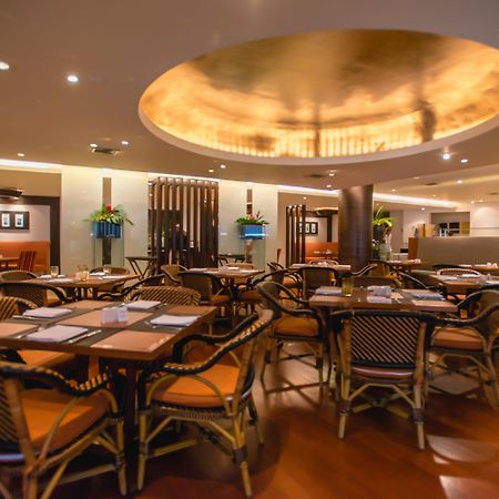 Nh Bangkok Sukhumvit Boulevard Dış mekan fotoğraf The interior of the restaurant